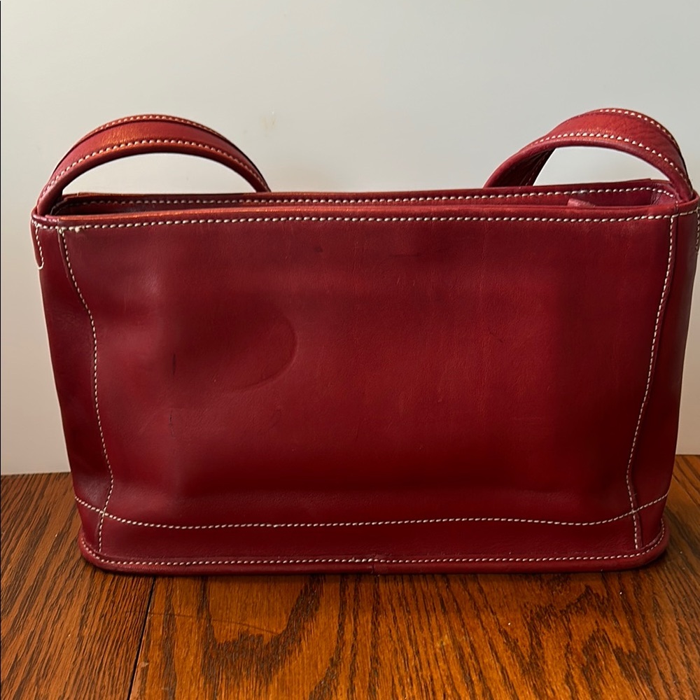 Vintage Red Coach Shoulder Bag - Picture 3 of 5
